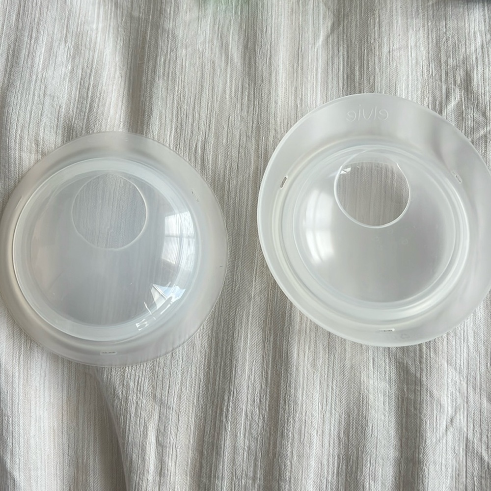 Elvie catch cups